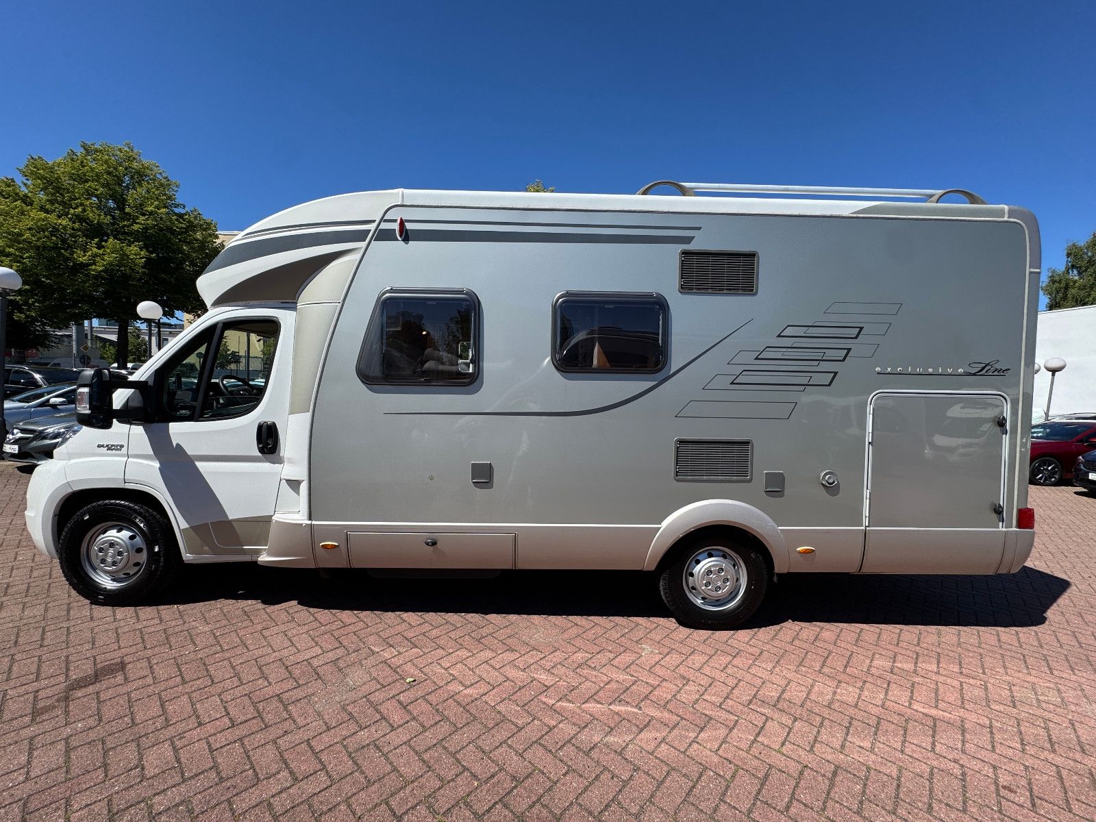Fahrzeugabbildung HYMER / ERIBA / HYMERCAR T 614 CL 2X2 EXCLUSIVE LINE DUCATO MAXI SOLAR 1H
