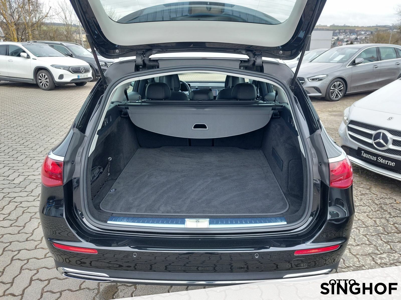 Fahrzeugabbildung Mercedes-Benz E 200 T Avantgarde +Distronic+LED+Rü Kamera+MBUX