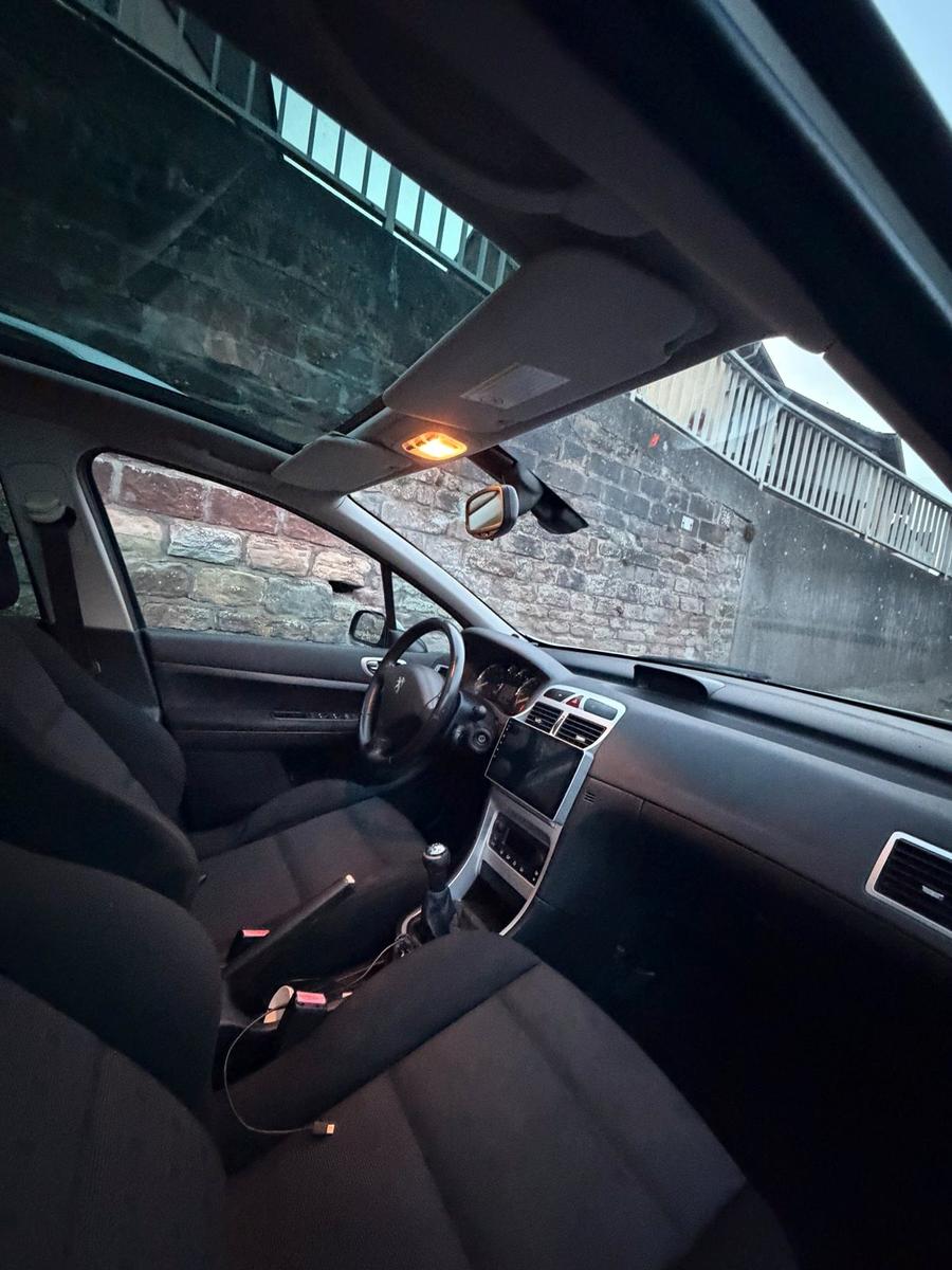 Peugeot 307 2007 — engine 143 HP (105kW)