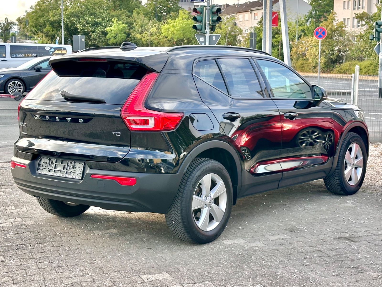 Fahrzeugabbildung Volvo XC40 MOMENTUM CORE 2WD*LED+1.HAND*