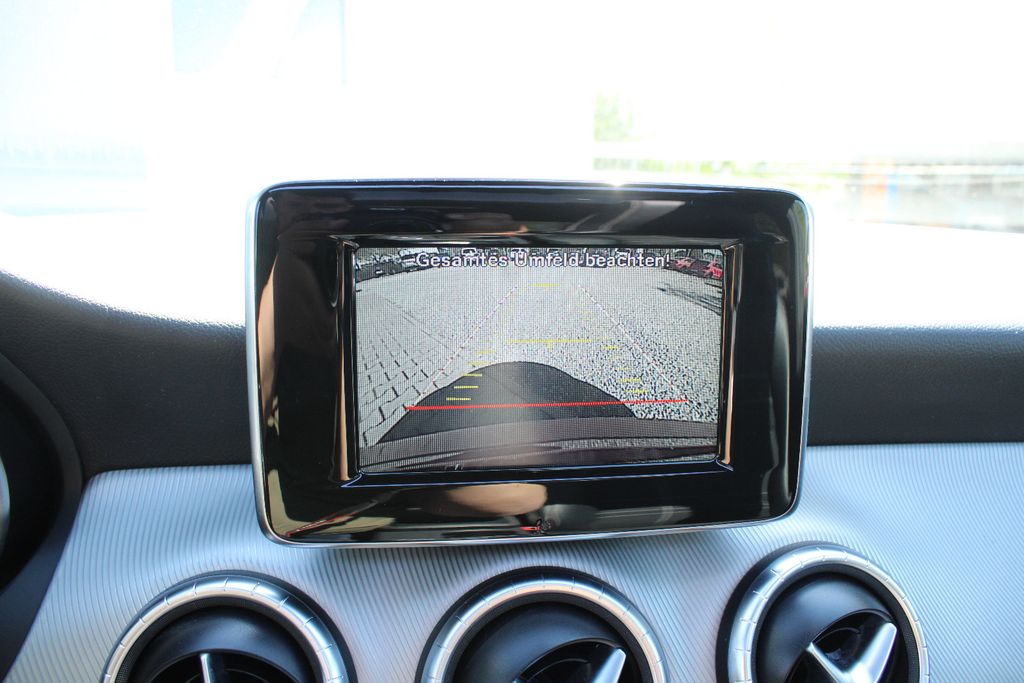 MERCEDES-BENZ Cla 220 – Bild 14 von 18