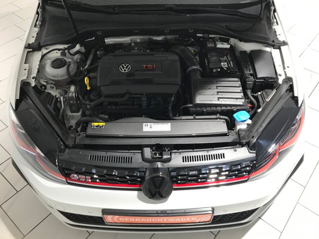 Volkswagen Golf GTI Performance DSG NAV LED ACC PDC