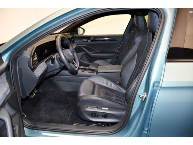 Volkswagen Passat Variant 1.5 eTSI Hybrid DSG R-Line Matrix foto 3