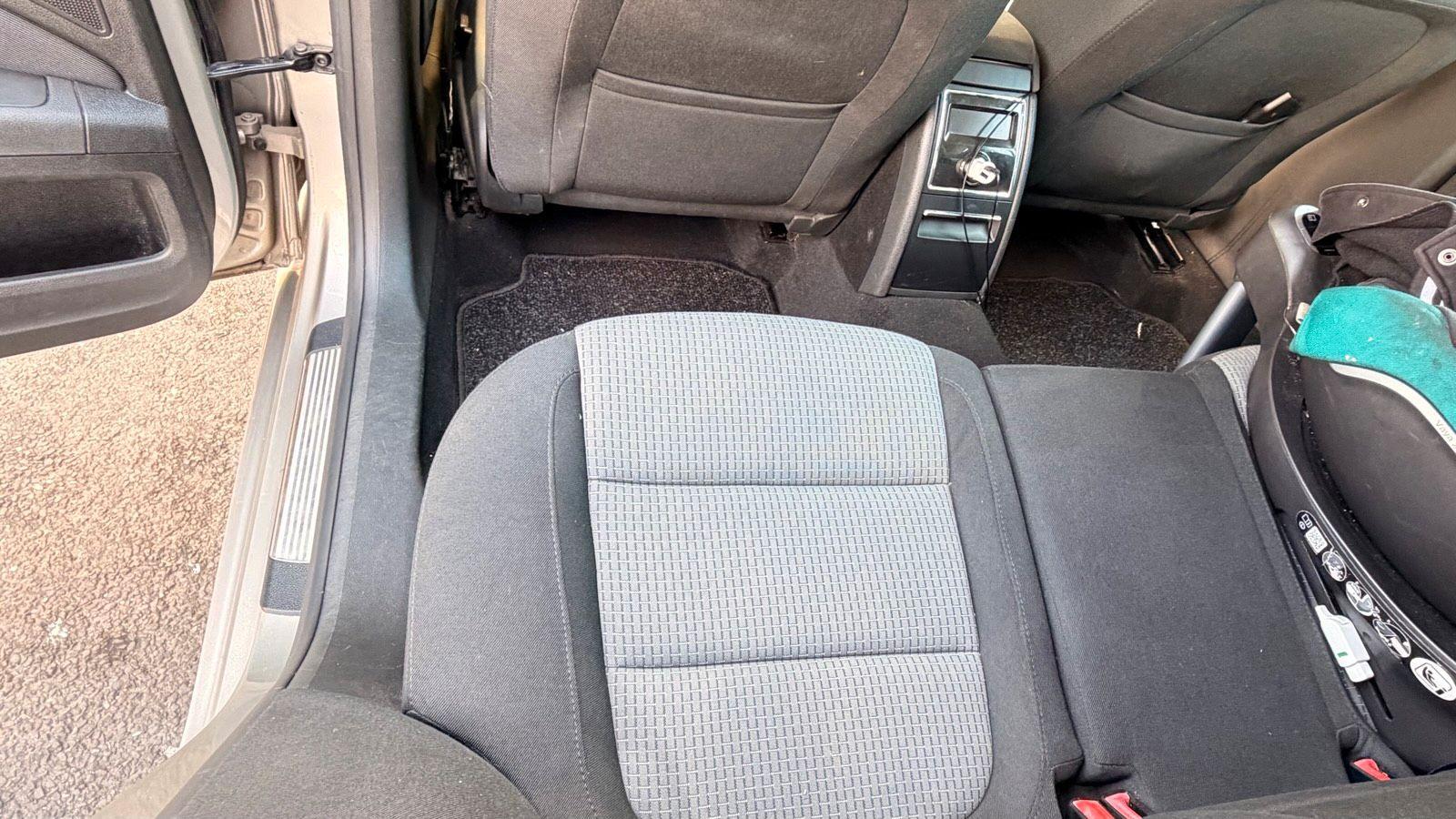 Volkswagen  2010 — photo 12