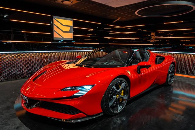 FERRARI SF90