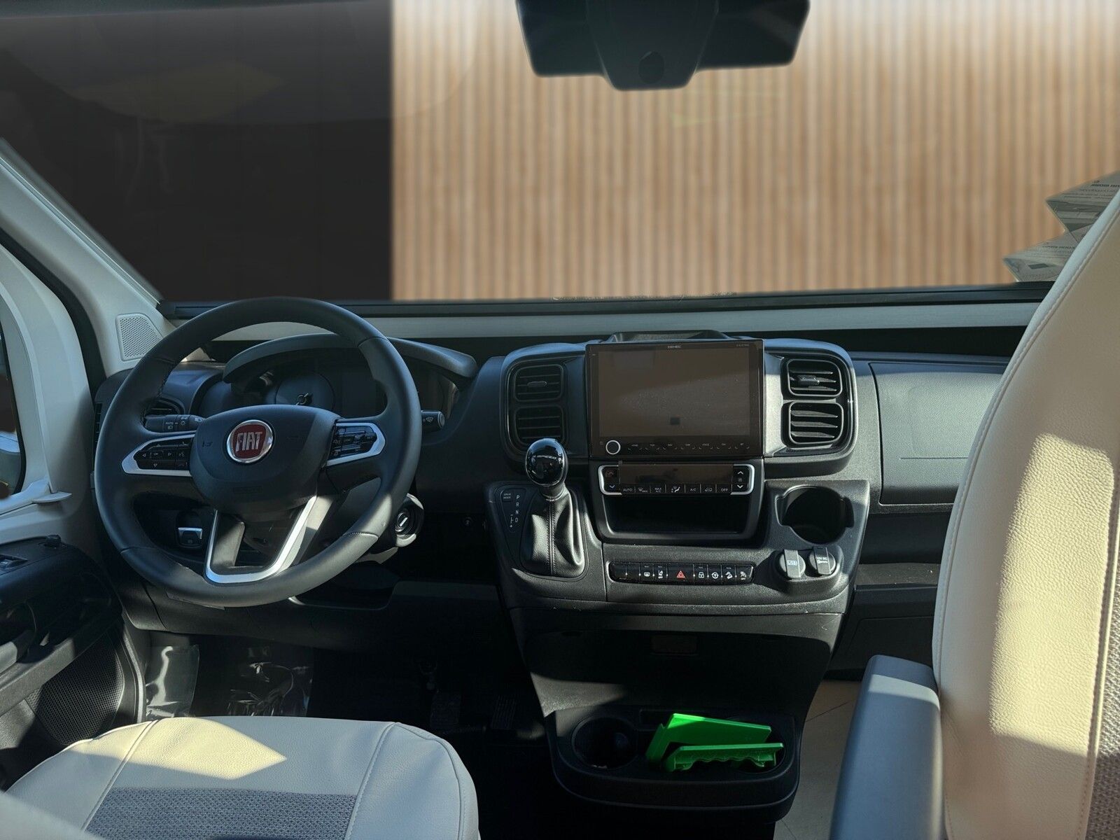 Fahrzeugabbildung Eura Mobil Profila RS PRS 720 QF Automatik/Plus Paket Alde