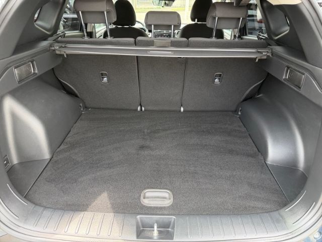 Fahrzeugabbildung Hyundai Tucson Select 2WD +KLIMA+NAVI+PDC+SHZ+TEMPOMAT+U