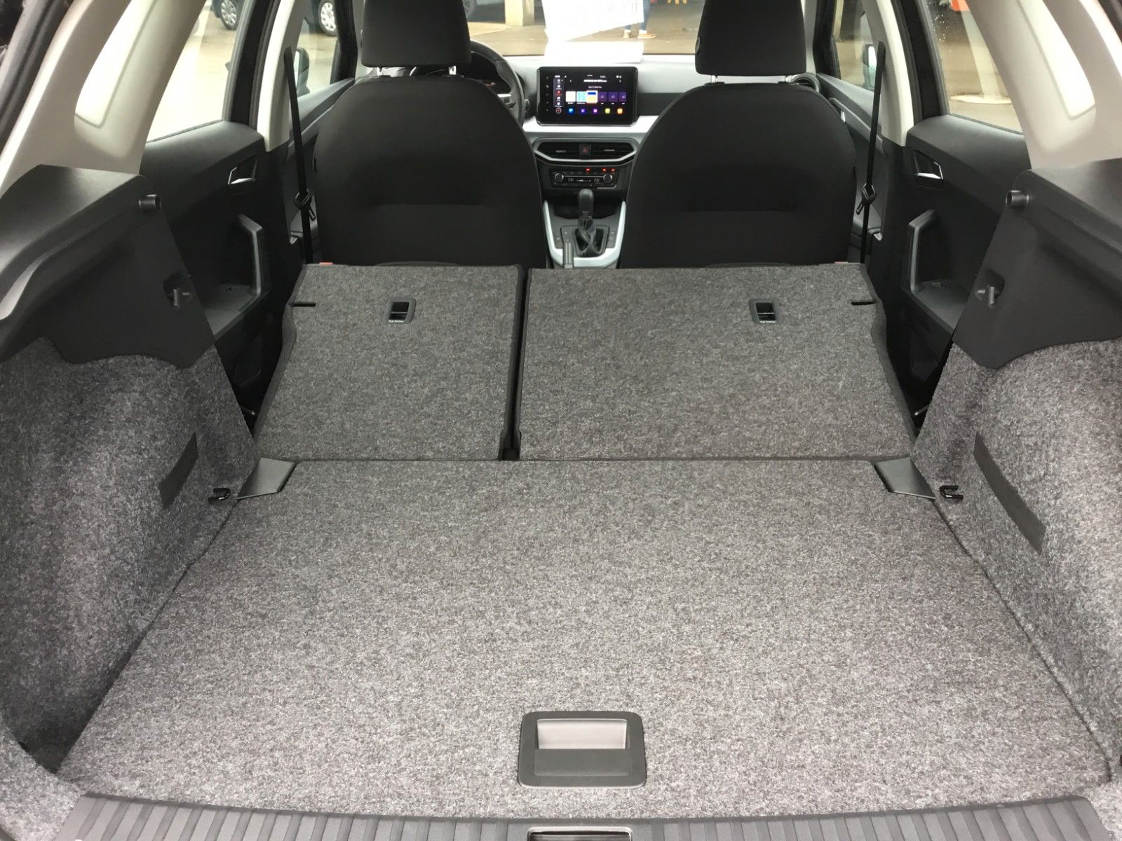 Fahrzeugabbildung SEAT Arona Style 1.0 TSI DSG+AHK+LED+Navi+Kamera