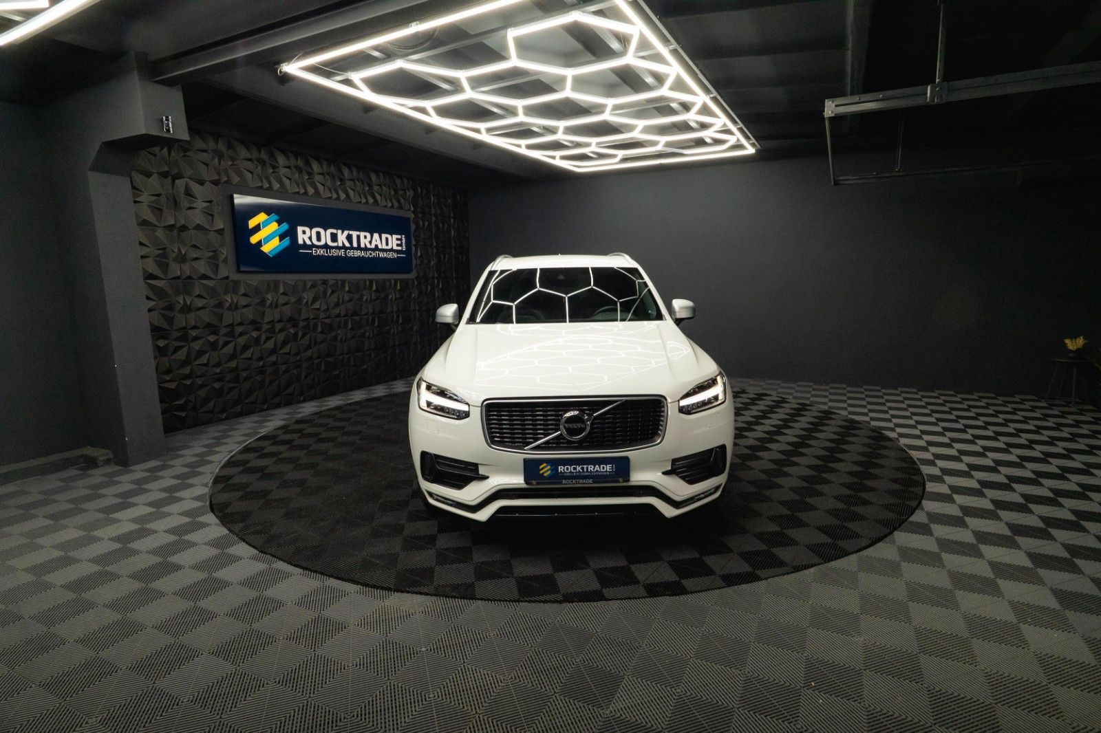 Fahrzeugabbildung Volvo XC90 R Design AWD Night-Paket | ACC | LED | DAB+