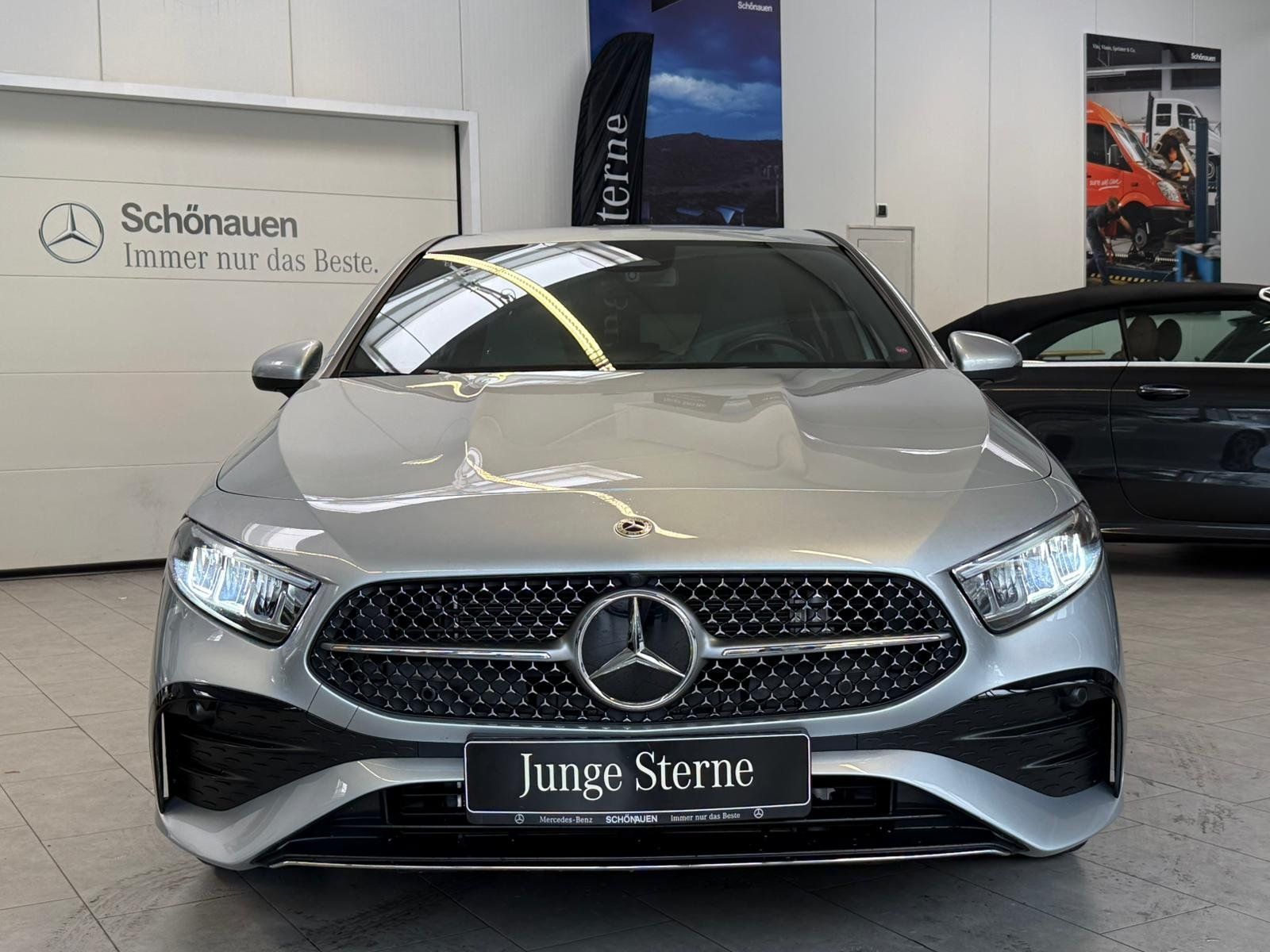 Mercedes-Benz A 250e AMG+KAMERA+KEYLESS+TOTW+LED+AMBIENTE+DAB imagem 2