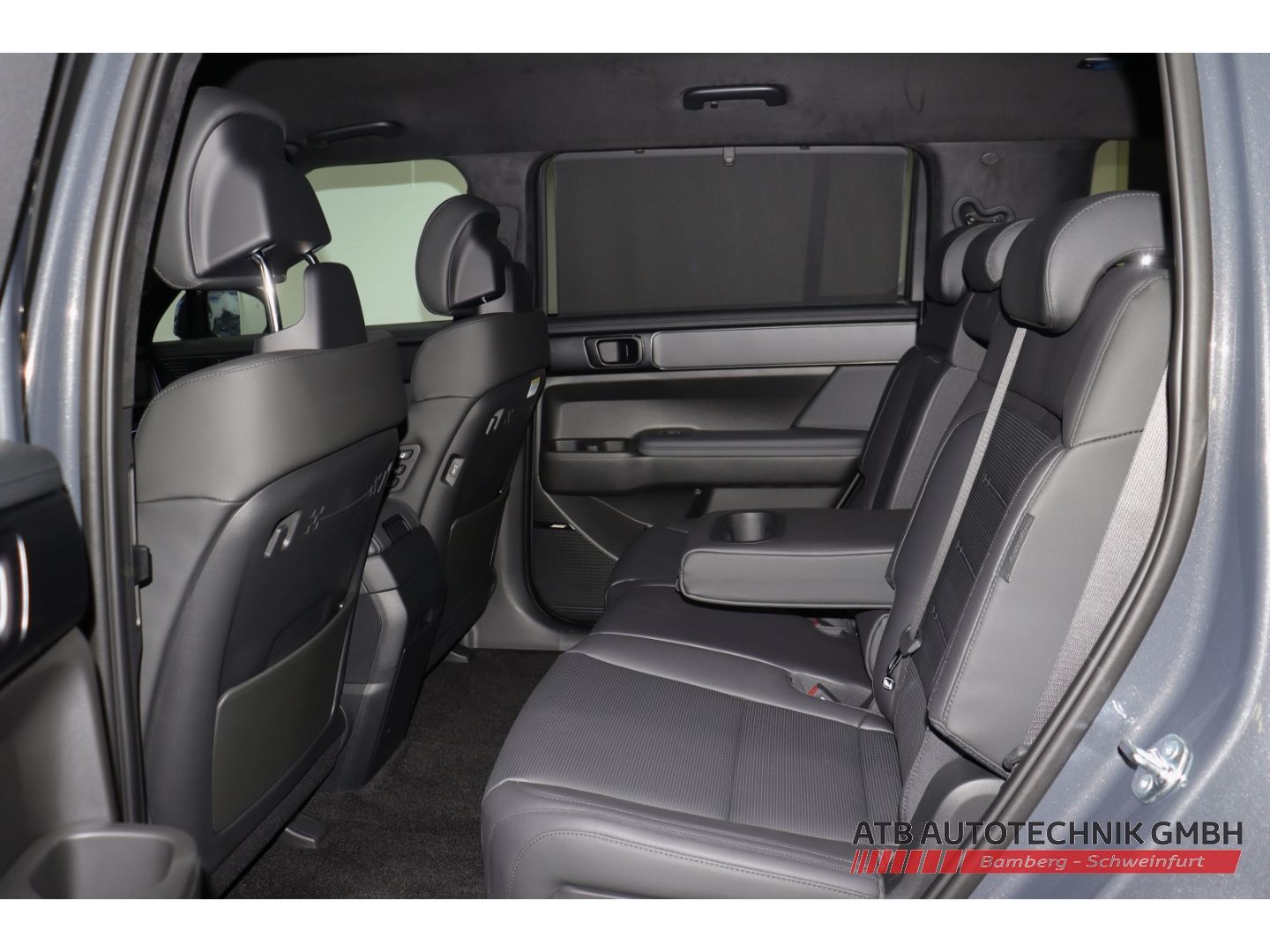 Fahrzeugabbildung Hyundai SANTA FE Blackline MY26 1.6 T-GDi PHEV 4WD HUD N