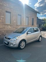 Hyundai i20 1.4 CRDI 2.Hand *TÜV NEU* - Hyundai i20: Crdi