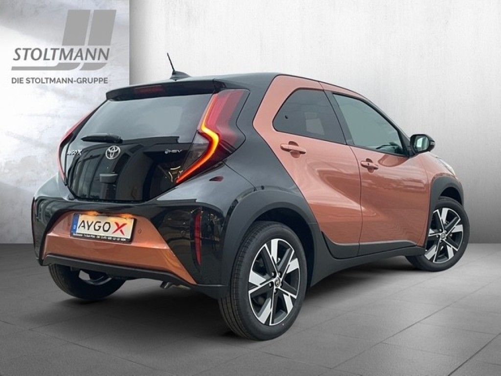 Toyota Aygo X 1,5 Hybrid Teamplayer (AB7) imagem 3