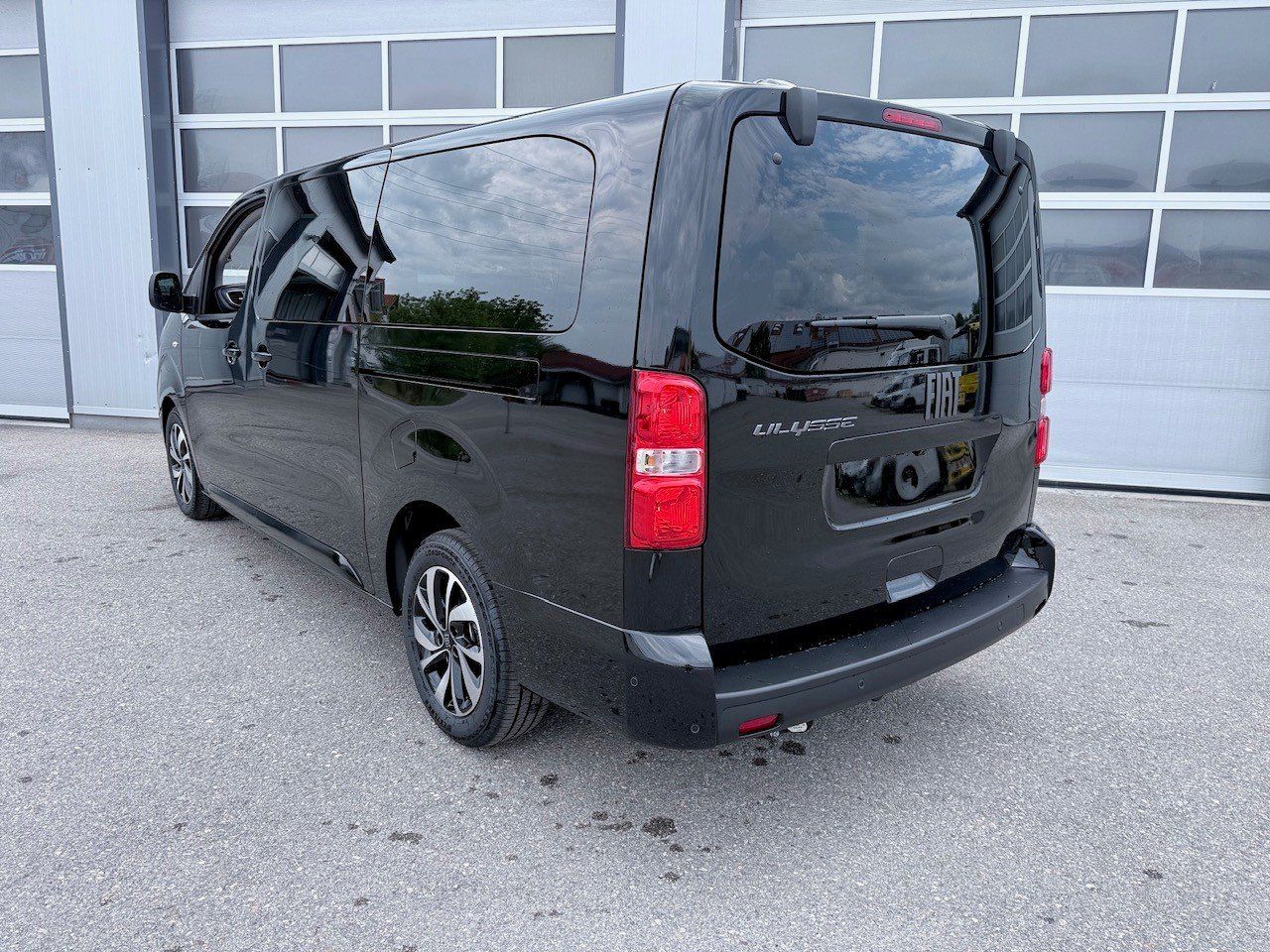 Fiat Ulysse L3 ICON 2.2 Diesel 180 PS Autom. AHK Navi imagem 3