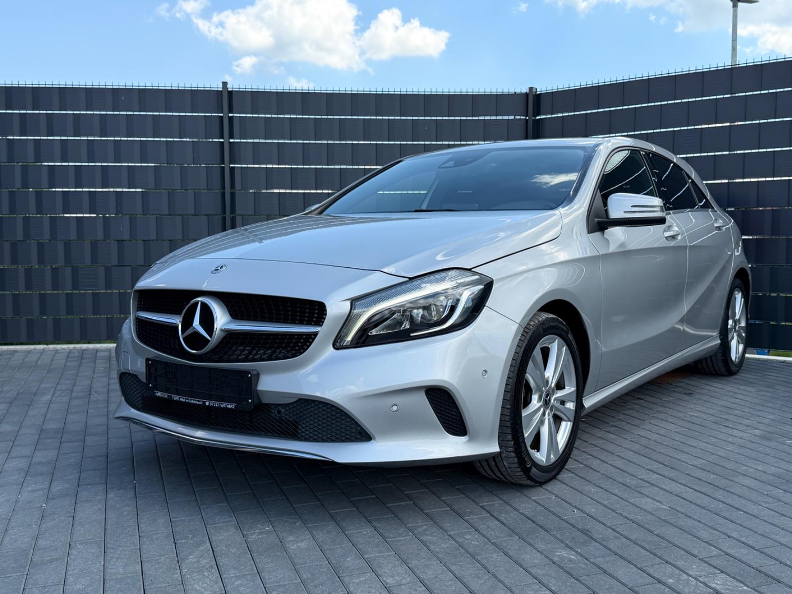 Mercedes-Benz A 200 Urban*AUTOMATIK*COMAND*CAM*SHZ*TEMP*H&K