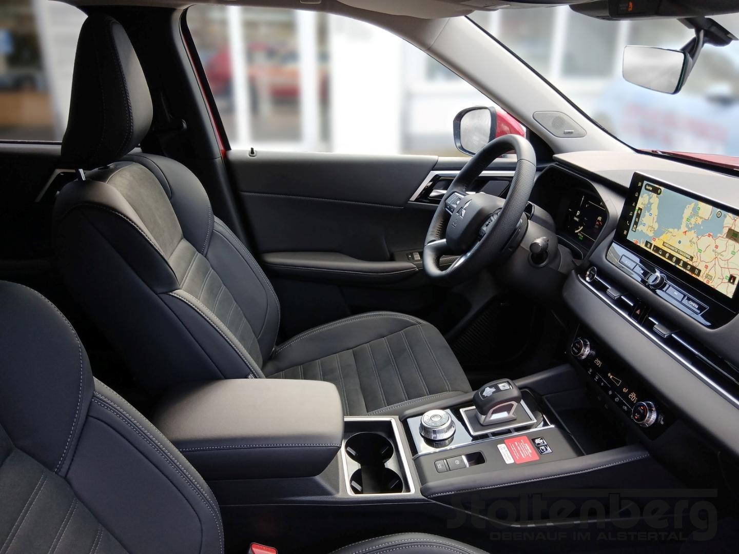Mitsubishi Outlander Intro Edition 2.4 PHEV S-AWC HUD Stand