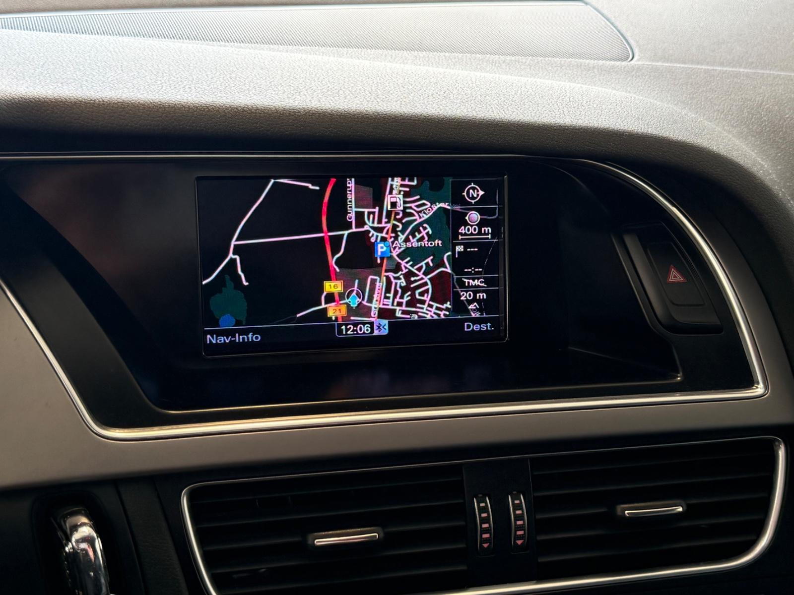 Audi A4 2013 — photo 17