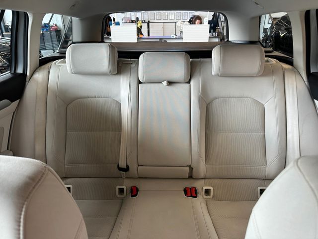 MYAUTOCENTER – Gebraucht- und Jahreswagen mit Werkstattservice in Pfaffenhofen Volkswagen Passat Variant Comfortline *Navi*AHK*Kamera*