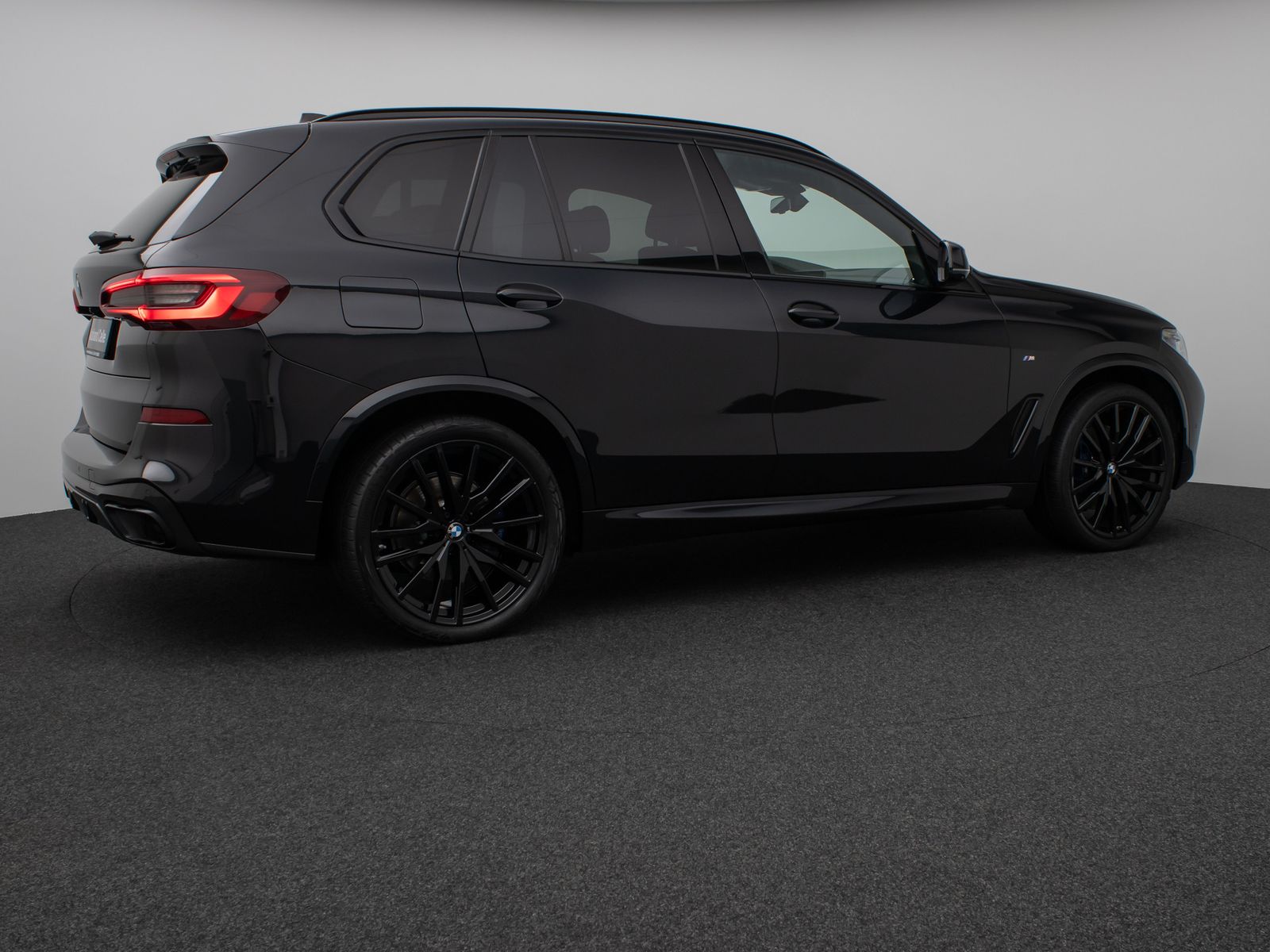 Fahrzeugabbildung BMW X5 xD30d M Sport Panorama 360°Laser HUD DAB HiFi