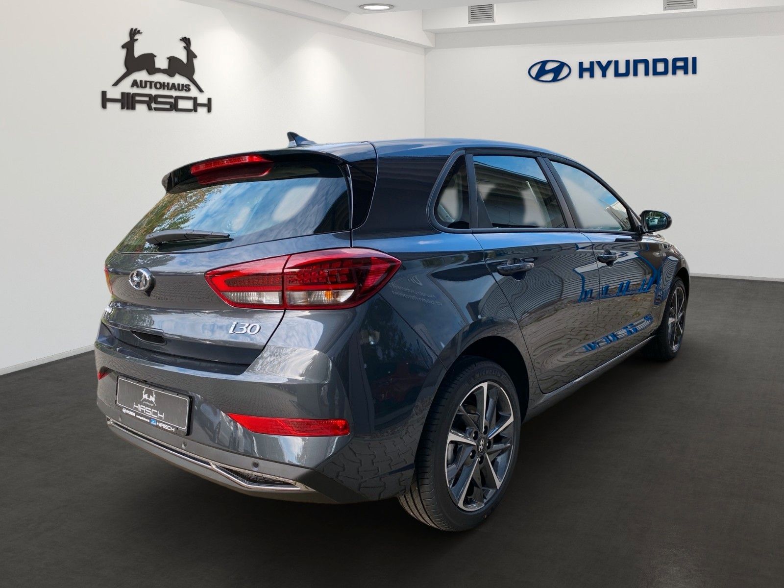 Fahrzeugabbildung Hyundai i30 1.5 T-GDI 48V 7-DCT TREND NAVI RFK LED