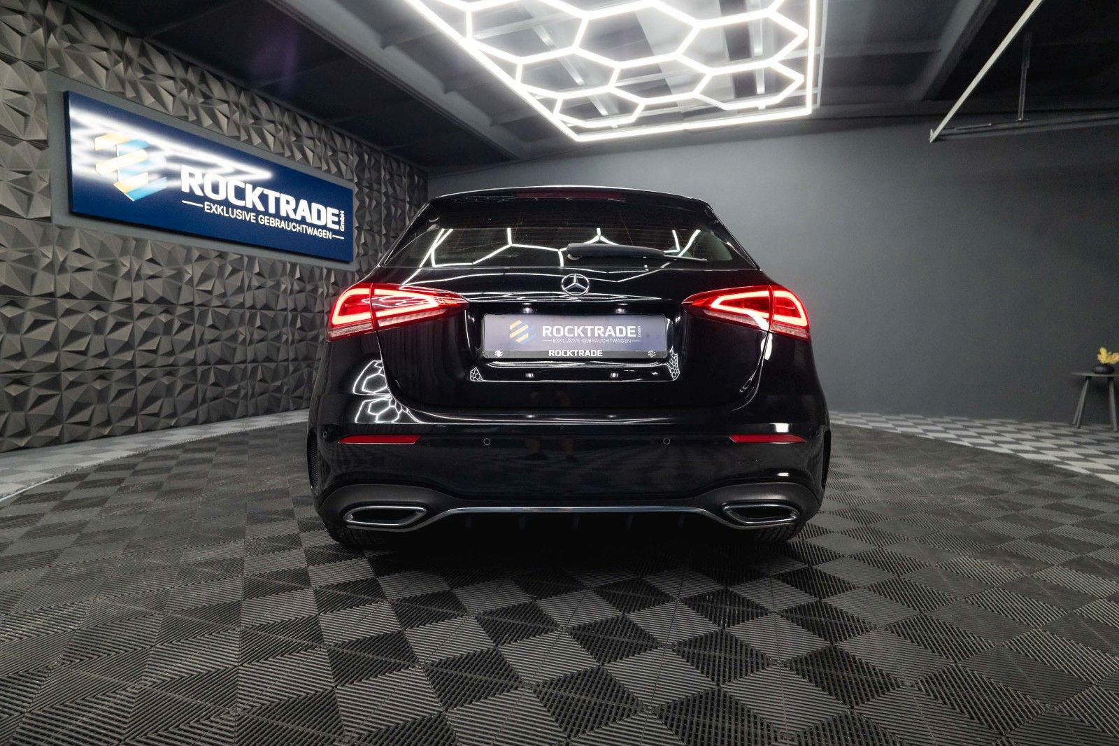 Fahrzeugabbildung Mercedes-Benz A 200 AMG Line *LED*Virtual Cockpit*CarPlay*