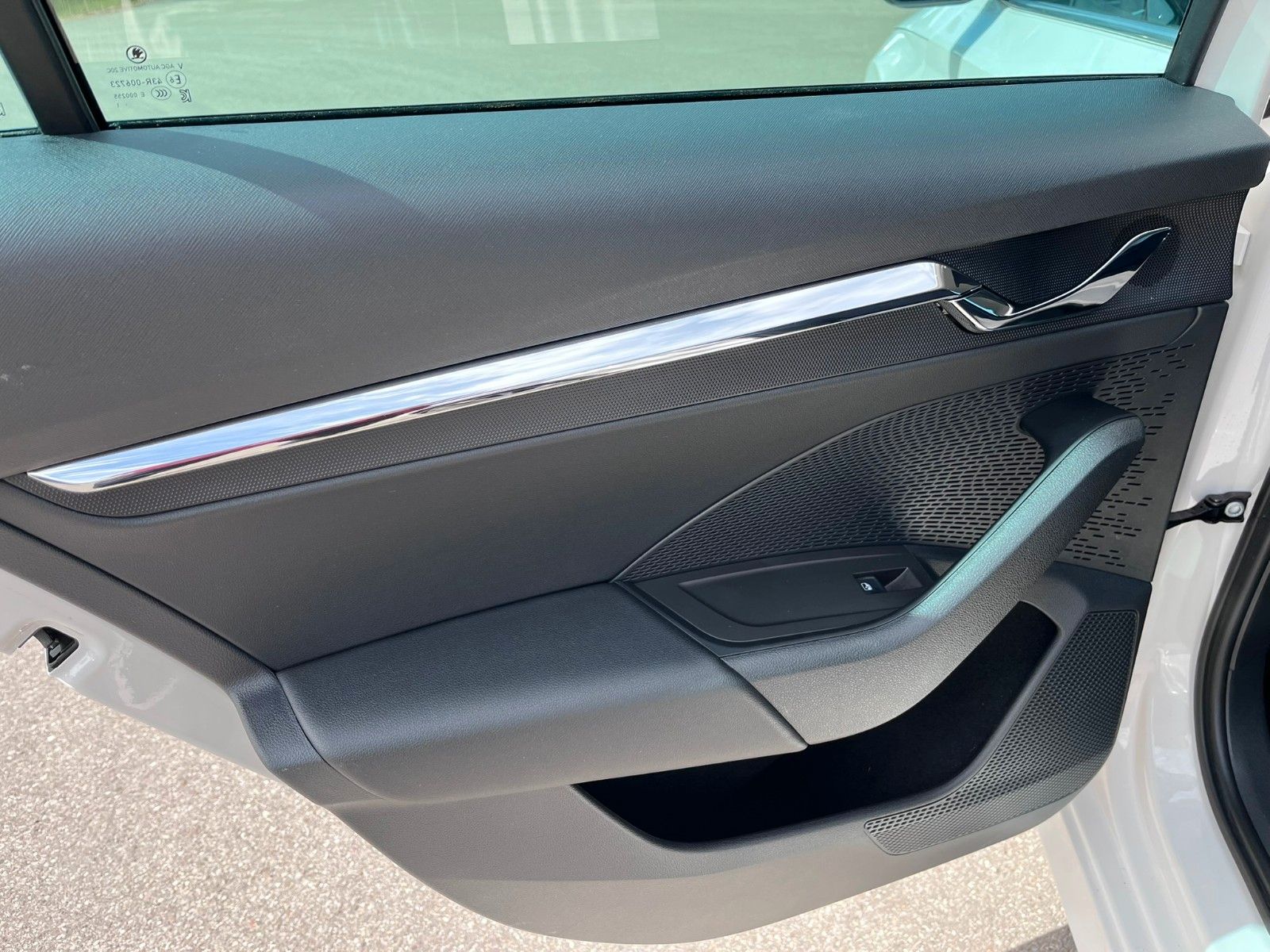 Fahrzeugabbildung SKODA Octavia Combi Style elekt. Sitze virtual  uvm.