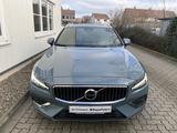 Volvo V60 B4 Automatrik Plus Bright GARANTIE - gebrauchte Volvo V60 aus dem Jahr 2023
