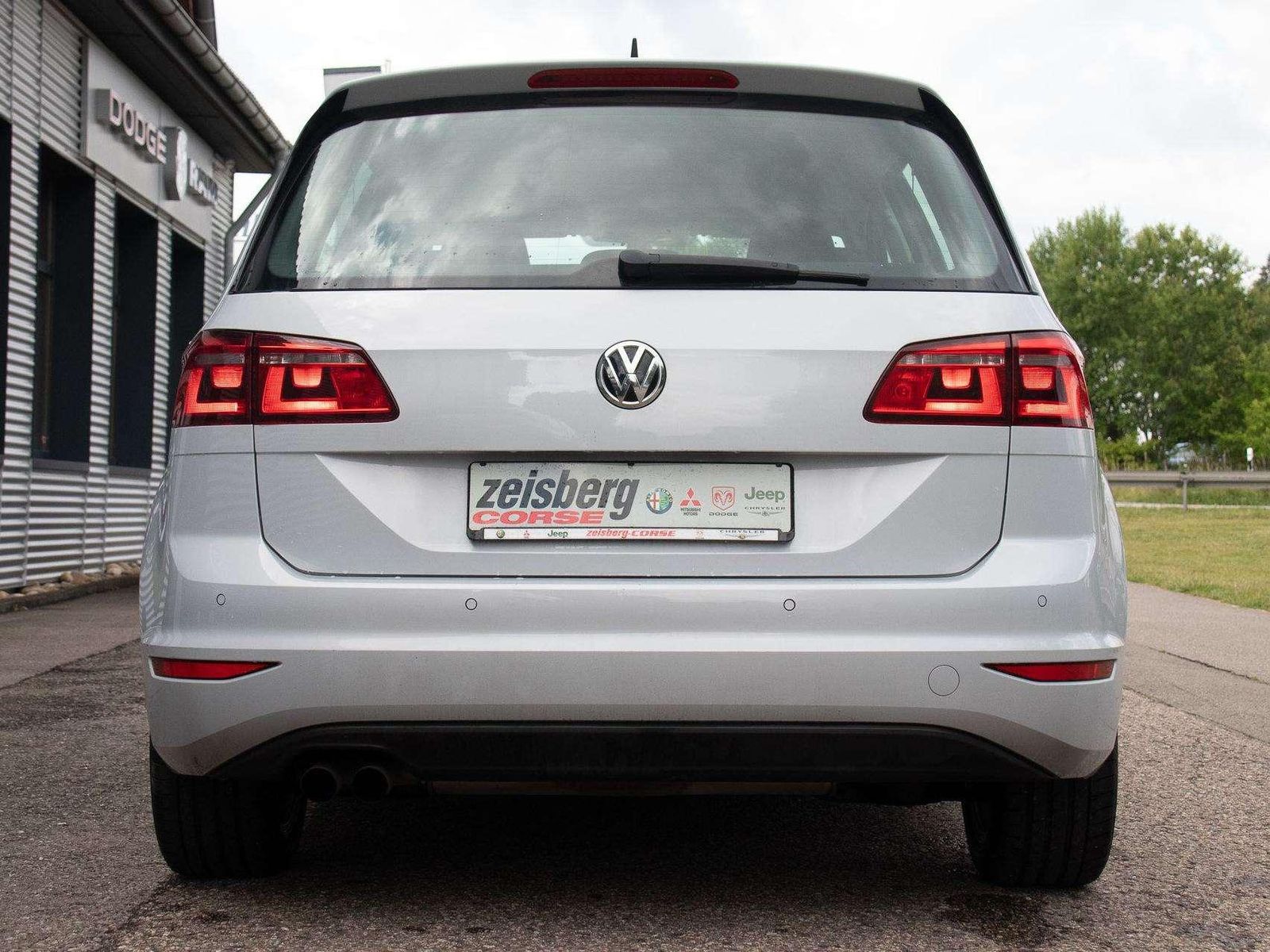 Fahrzeugabbildung Volkswagen Golf Sportsvan Highline 1.4 TSI DSG Navi RFK