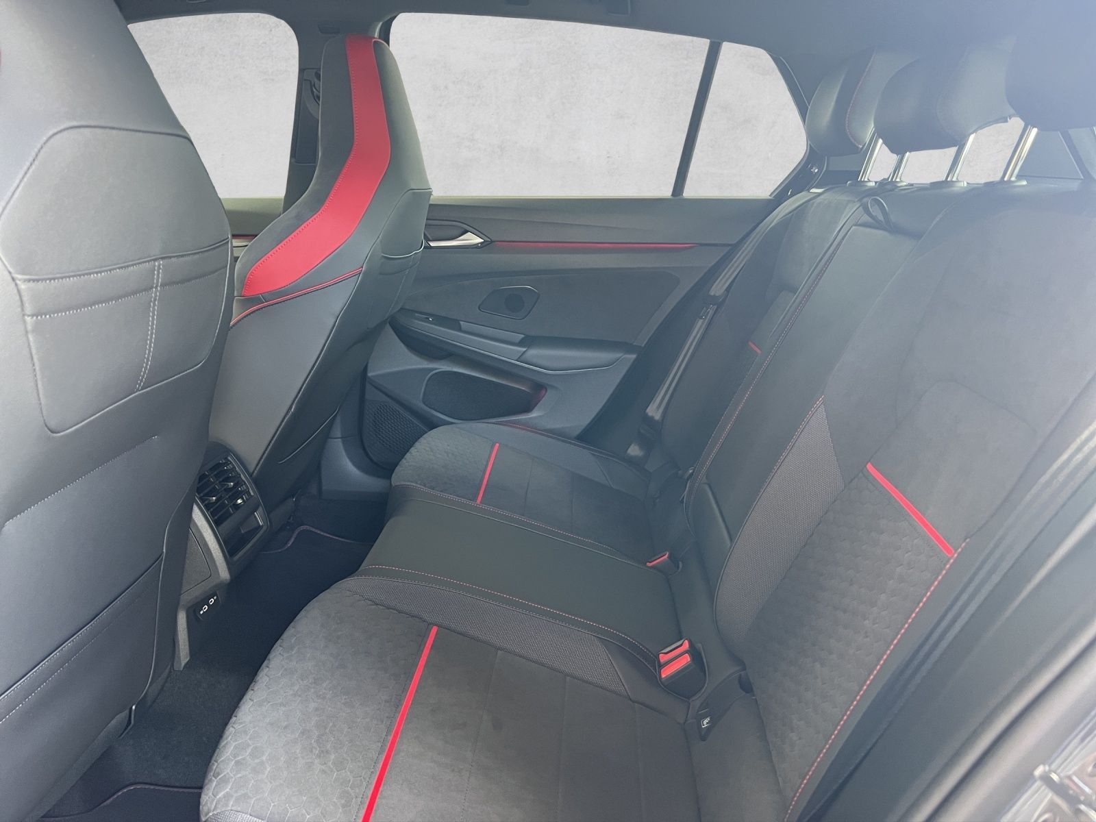 Golf VIII GTI Clubsport 2.0 TSI DSG LED*Kamera*K