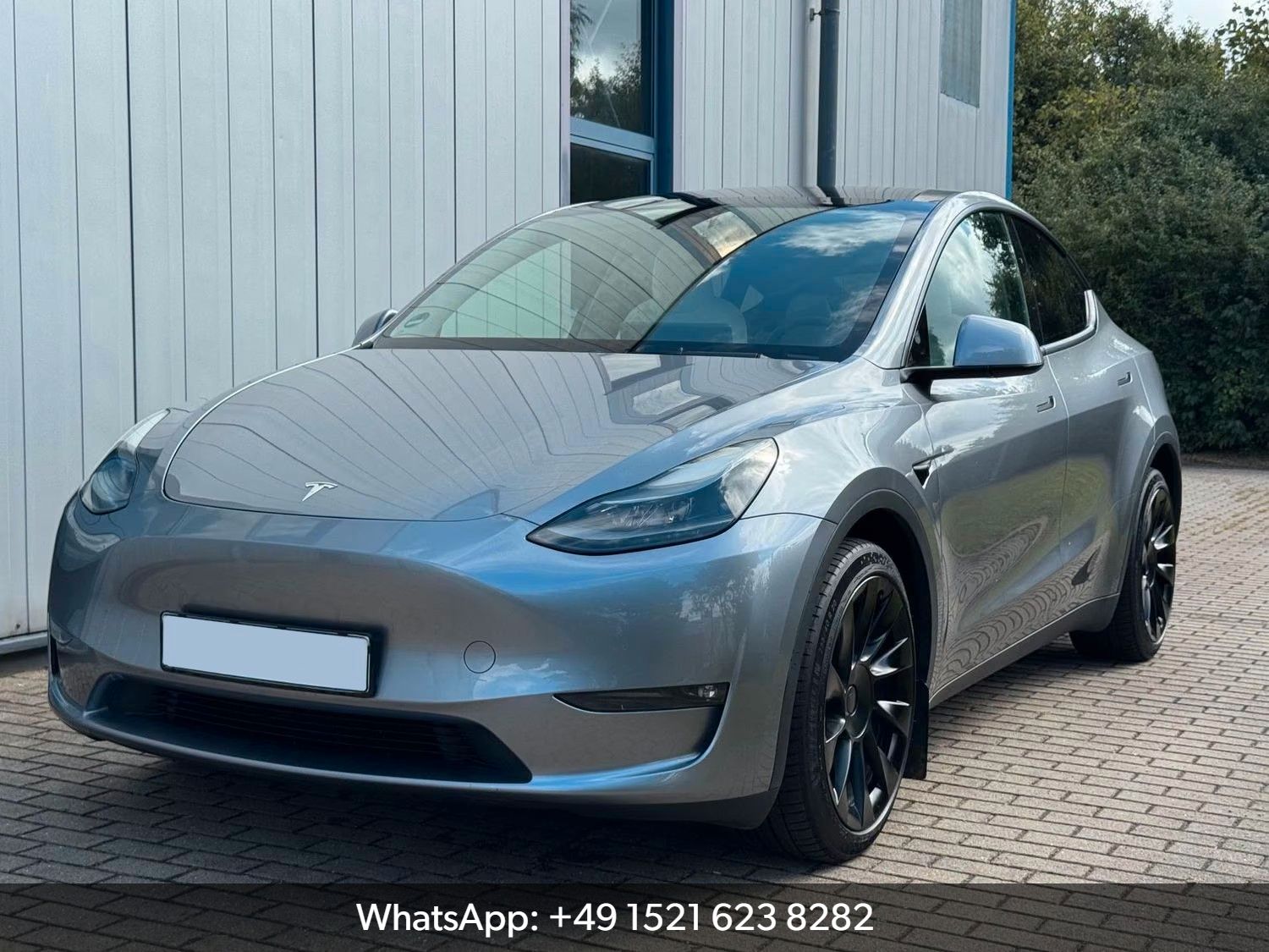 Tesla Model Y Long Range Dual AWD