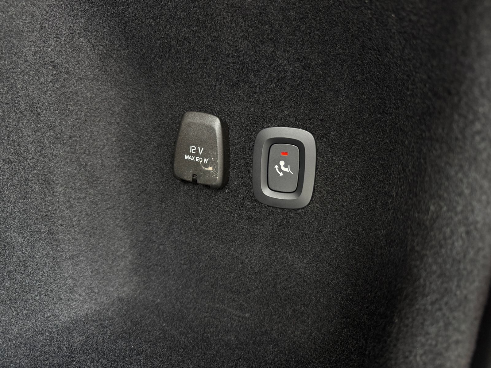 Fahrzeugabbildung Volvo V60 Kombi Core AHK LED ALU