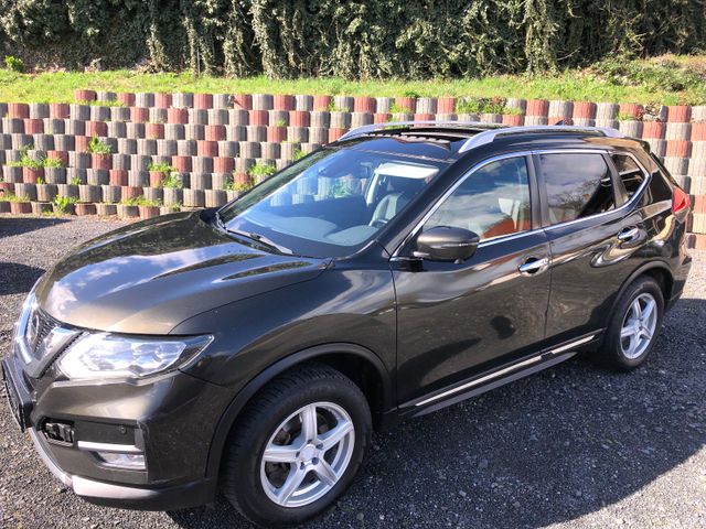 Nissan X-Trail Tekna 4x4 / 7Sitzer+Kamera+Panorama