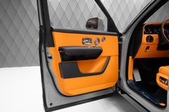 Cullinan Series II 2025 GREY/ORANGE 4 SEATS STAR