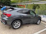 Audi Q3 Sportback 35 TFSI S tronic S line  - mit Hybrid-Antrieb: Grau, Winterreifen, Geländewagen