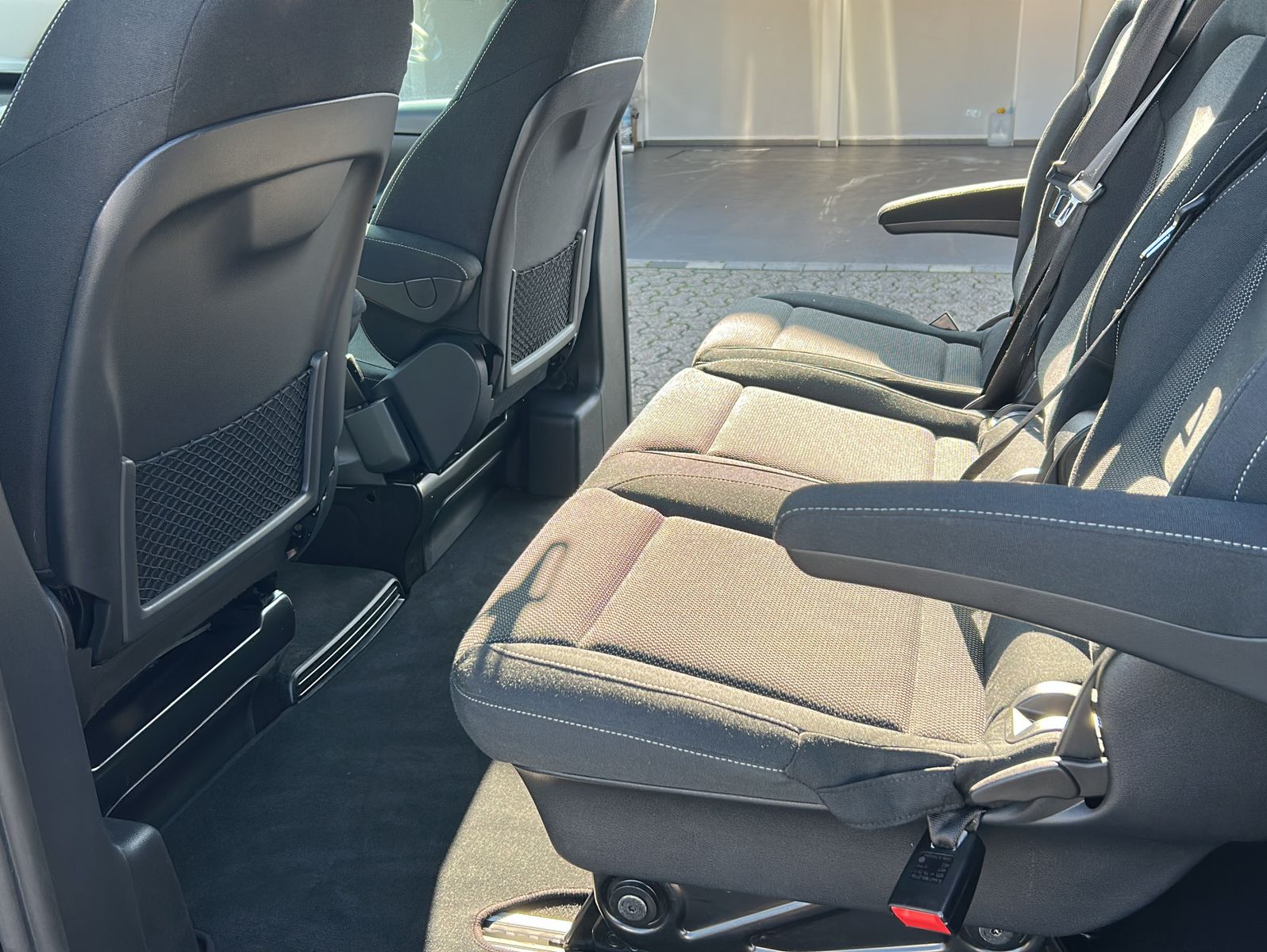 Fahrzeugabbildung Mercedes-Benz V 220 d EDITION kompakt
