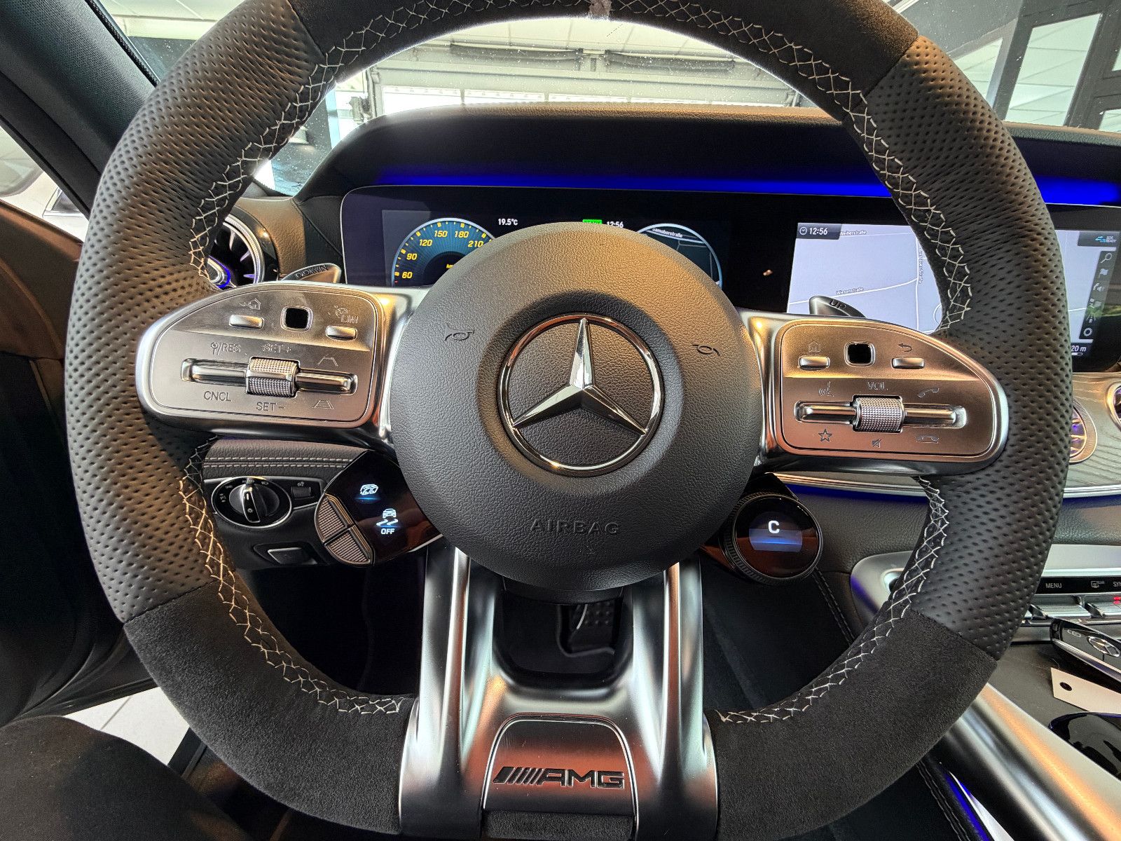 Fahrzeugabbildung Mercedes-Benz AMG GT 4 /43 4Matic+/AERO/V-8STYLING/360KAM/