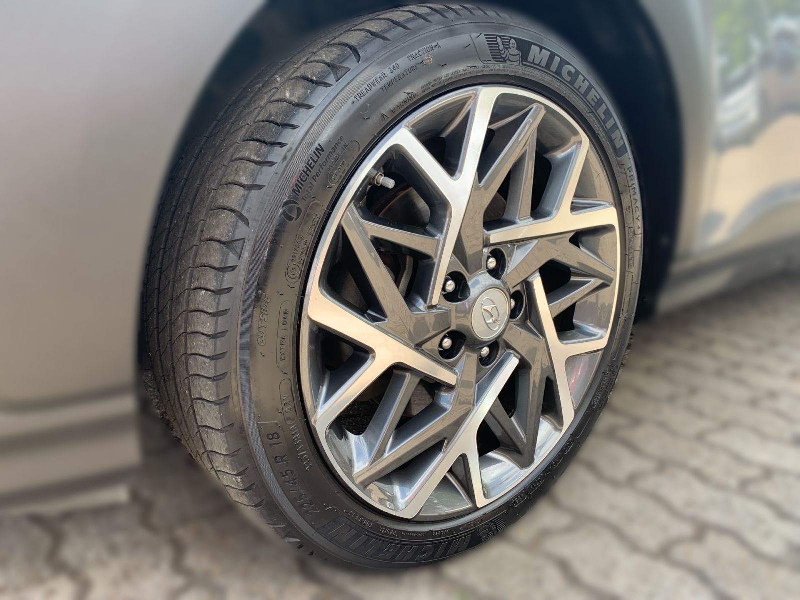Fahrzeugabbildung Hyundai KONA 1.6 GDI Trend Hybrid Navi