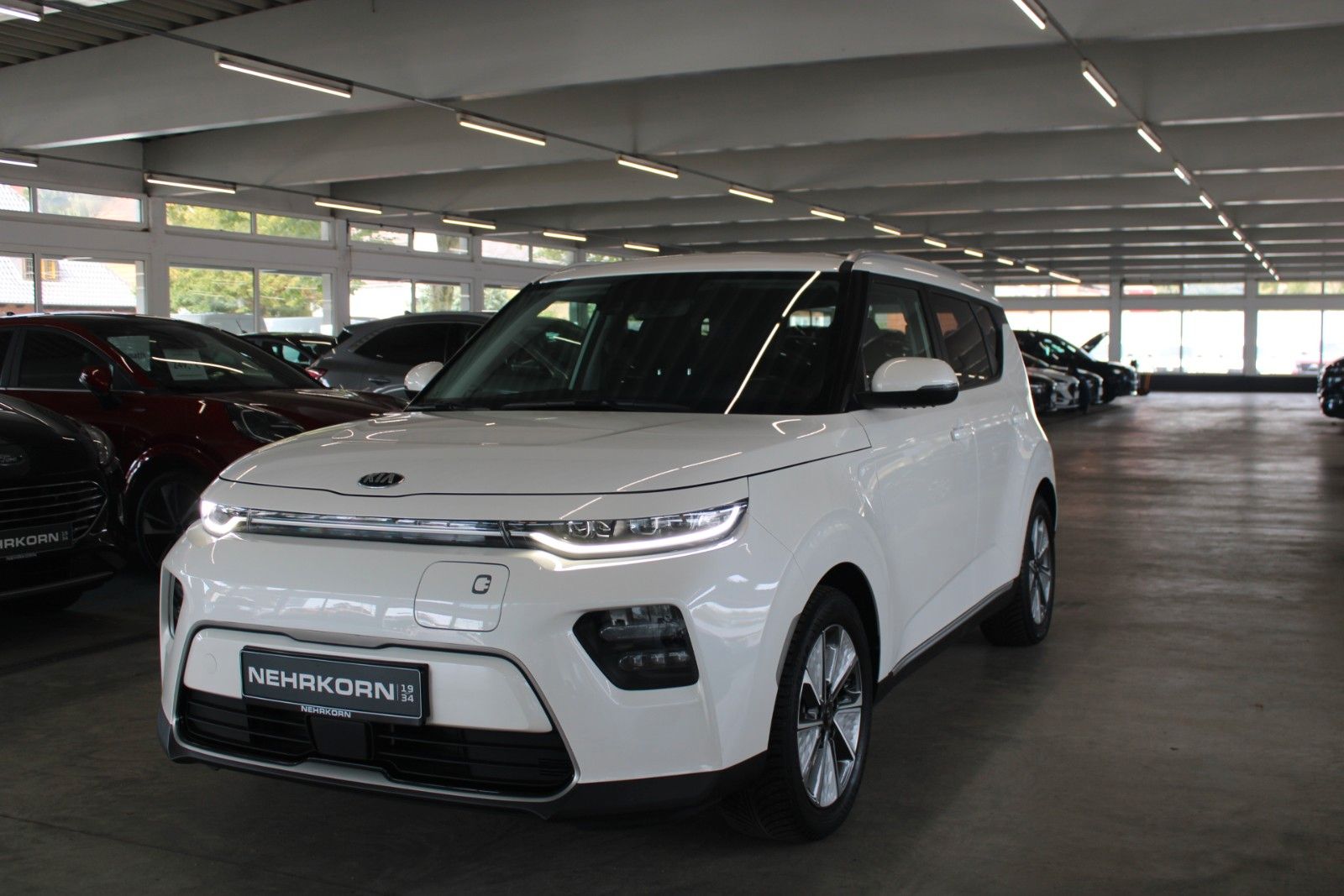 Fahrzeugabbildung Kia e-Soul 150kW Vision Wärmepumpe OnBoardLader uvm.