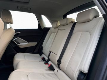 Audi Q3 - 11