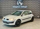 Renault Megane II Lim. 3-trg. Avantage/KLIMA/ALUFELGEN - Renault Megane Avantage mit Benzin-Antrieb