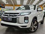 Mitsubishi ASX 2,0 Automatik 4WD mit Navi Kamera LED 18" - Mitsubishi: Auto