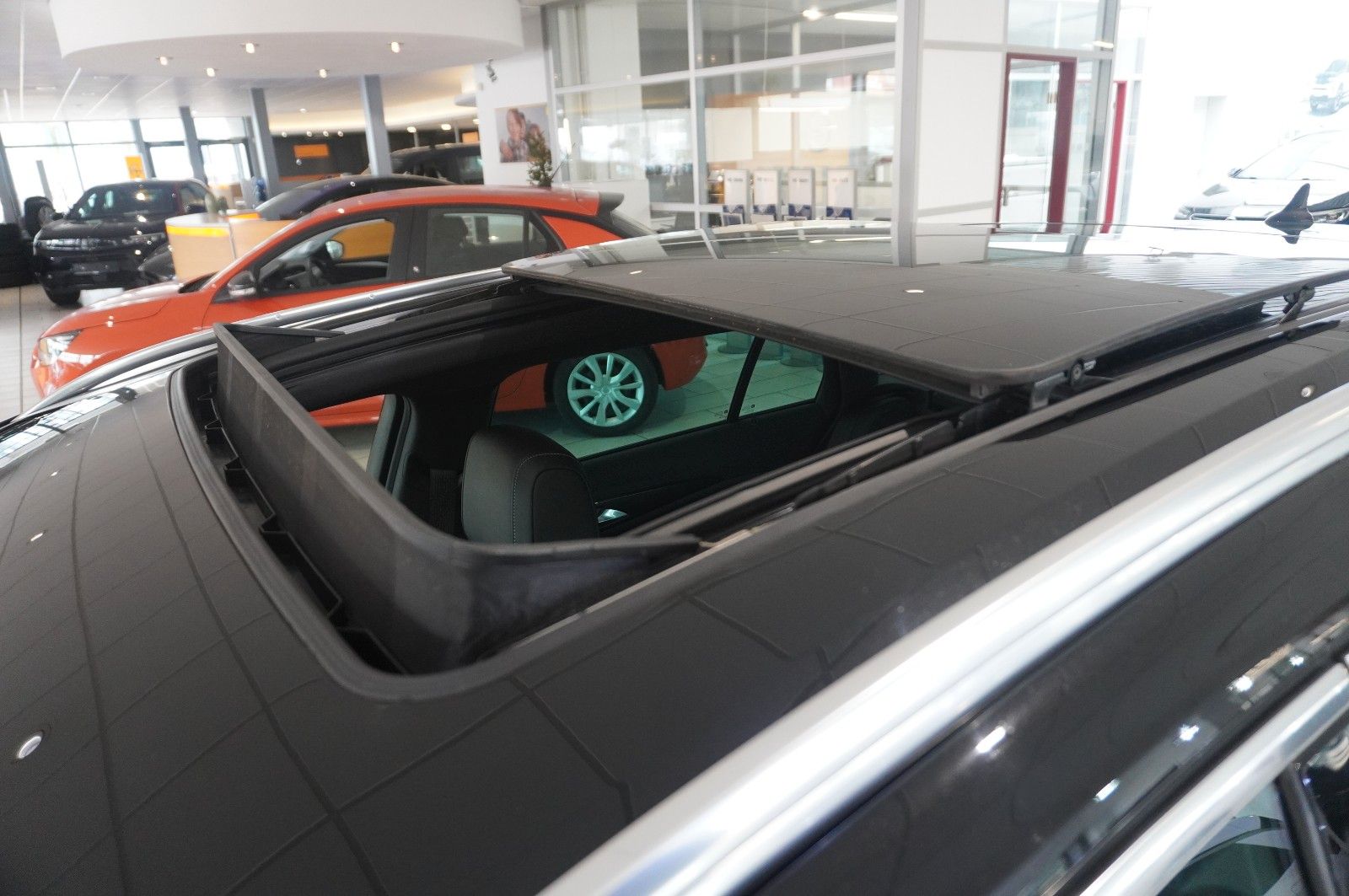 Fahrzeugabbildung Opel Insignia B ST 2.0D ELEGANCE NAVI/LED/KAMERA/PANO