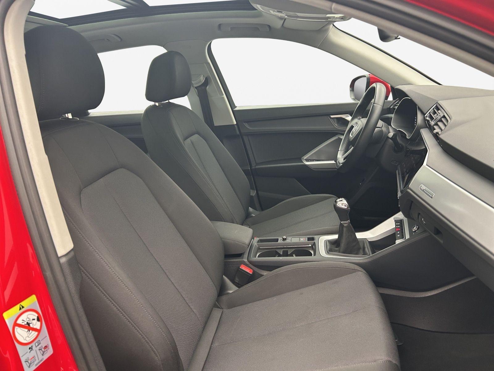 Audi Q3 35 TDI S line*Pano*LED*Virtual*Smartphone Int, миниатюра 4