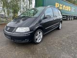 Volkswagen Sharan 2.0TDI Highline - gebrauchte VW Sharan aus dem Jahr 2009