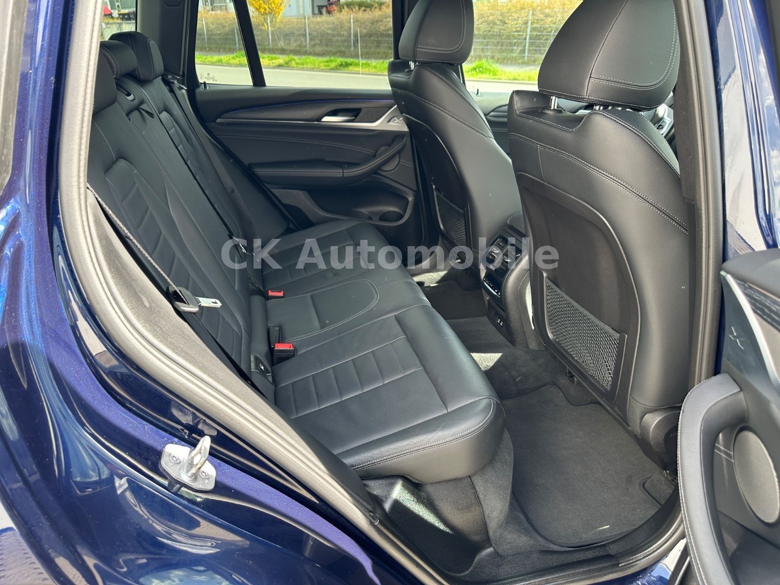 Fahrzeugabbildung BMW X3 xDrive 30i M-Sport/Navi/LED/ACC/360°Kam/AHK