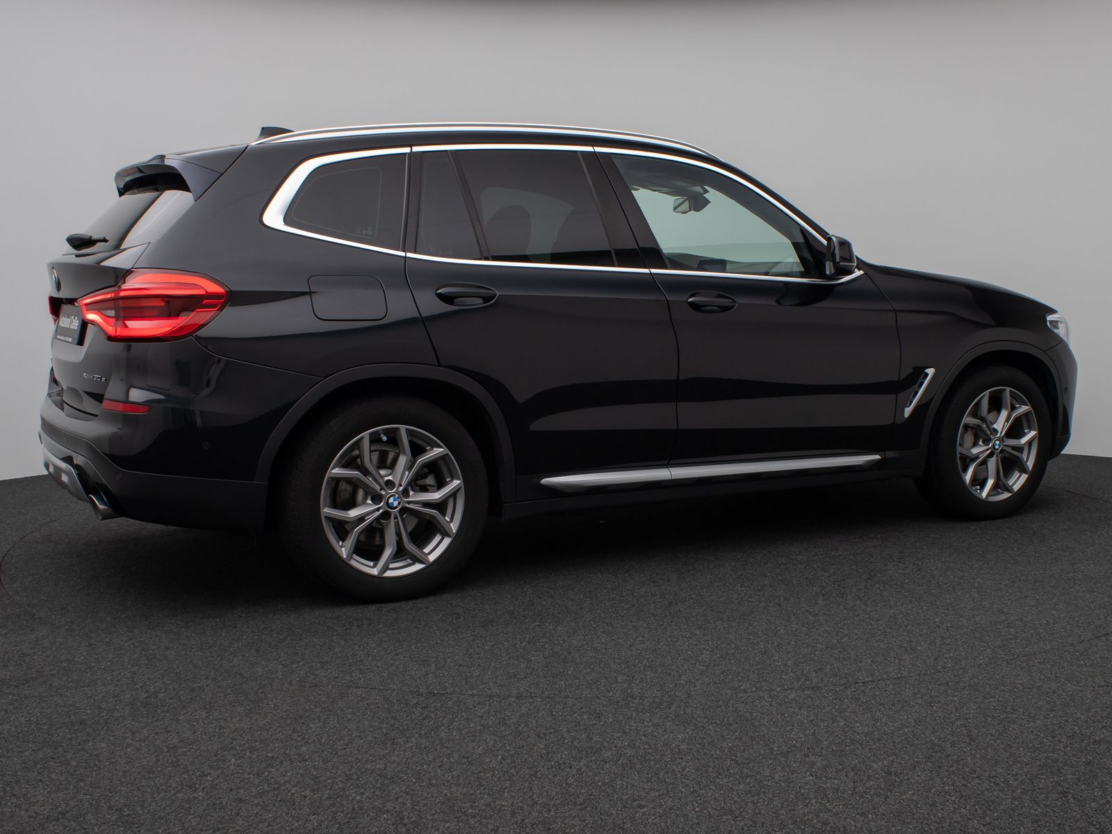Fahrzeugabbildung BMW X3 xD30e xLine Kamera DAB HiFi Komfort Sport LED