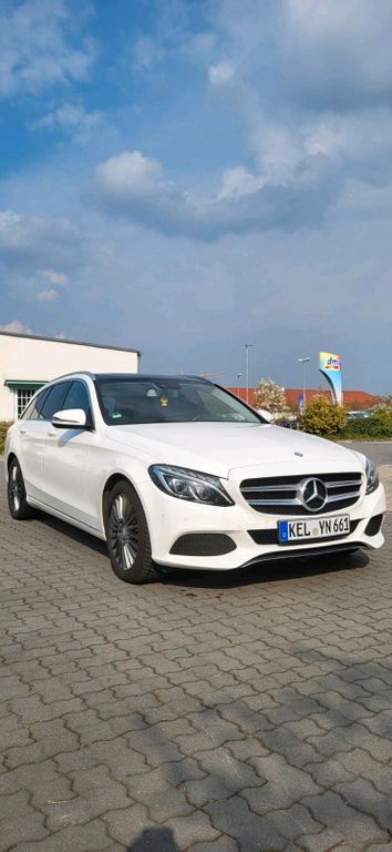 Image of Mercedes-Benz C 220