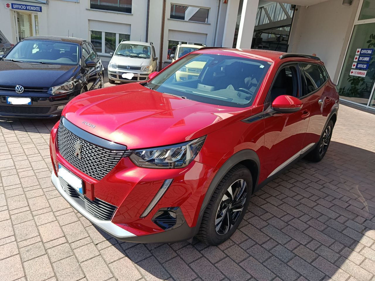 PEUGEOT 2008