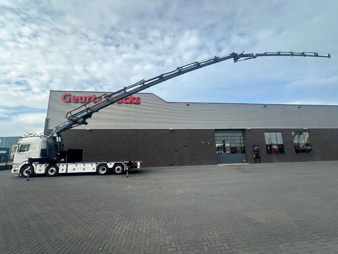 Scania G490 LB8X2*6HNB MET EFFER 955/8S +JIB 6S KRAAN /