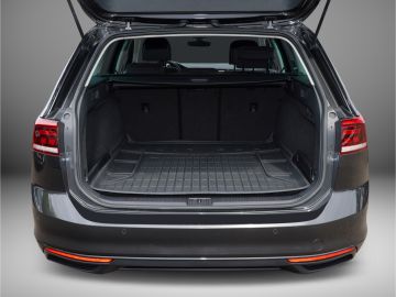 Volkswagen Passat Variant Business 1.5 TSI AHK Navi DSG